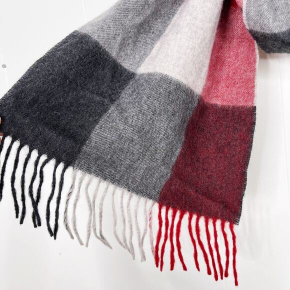 C By Bloomingdales Cashmere Plaid Fringe Scarf Red Gray Black Womens - Picture 5 of 9